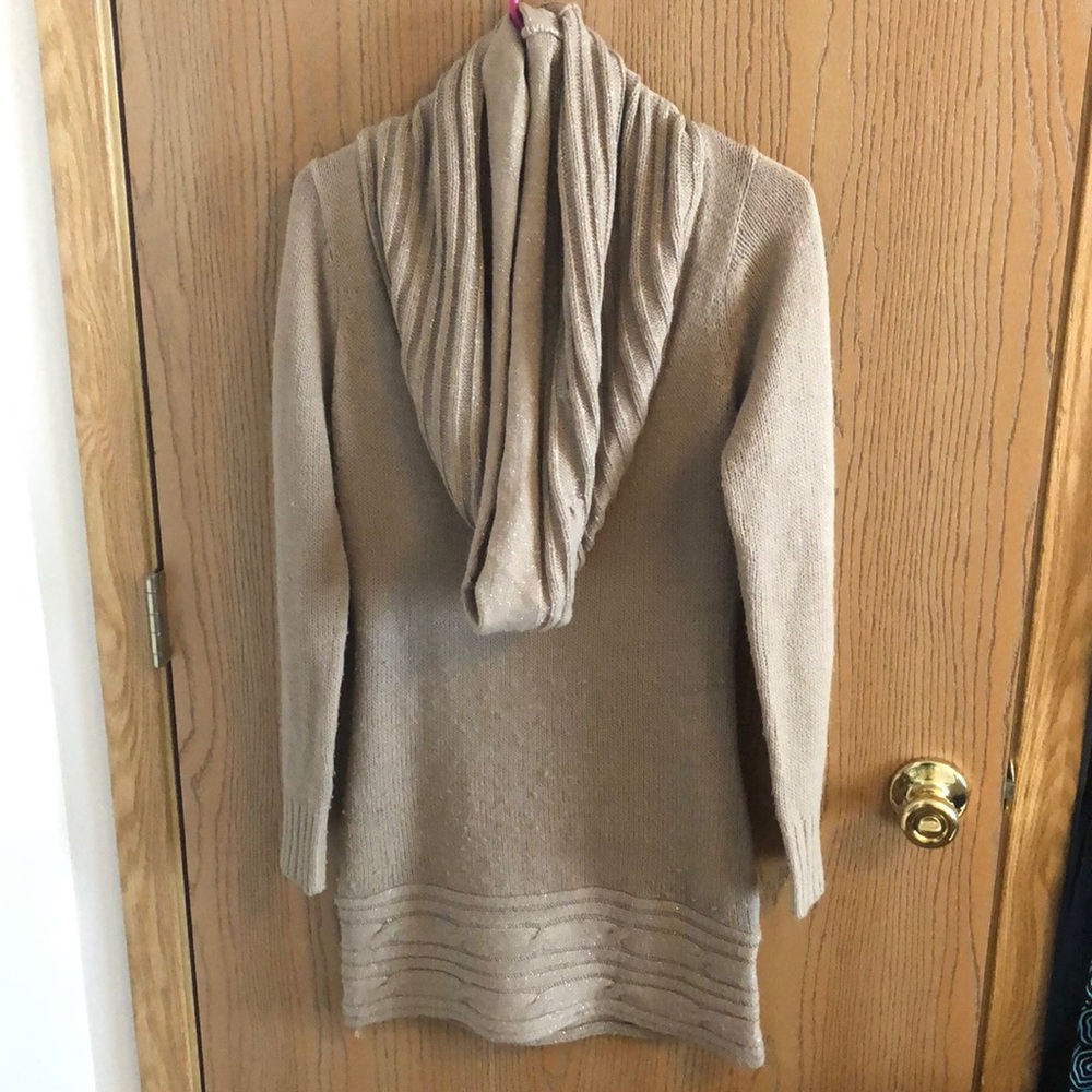 Vanity sweater